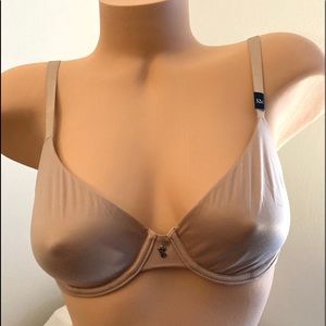 Victoria's Secret Smooth Nude Underwire Bra
